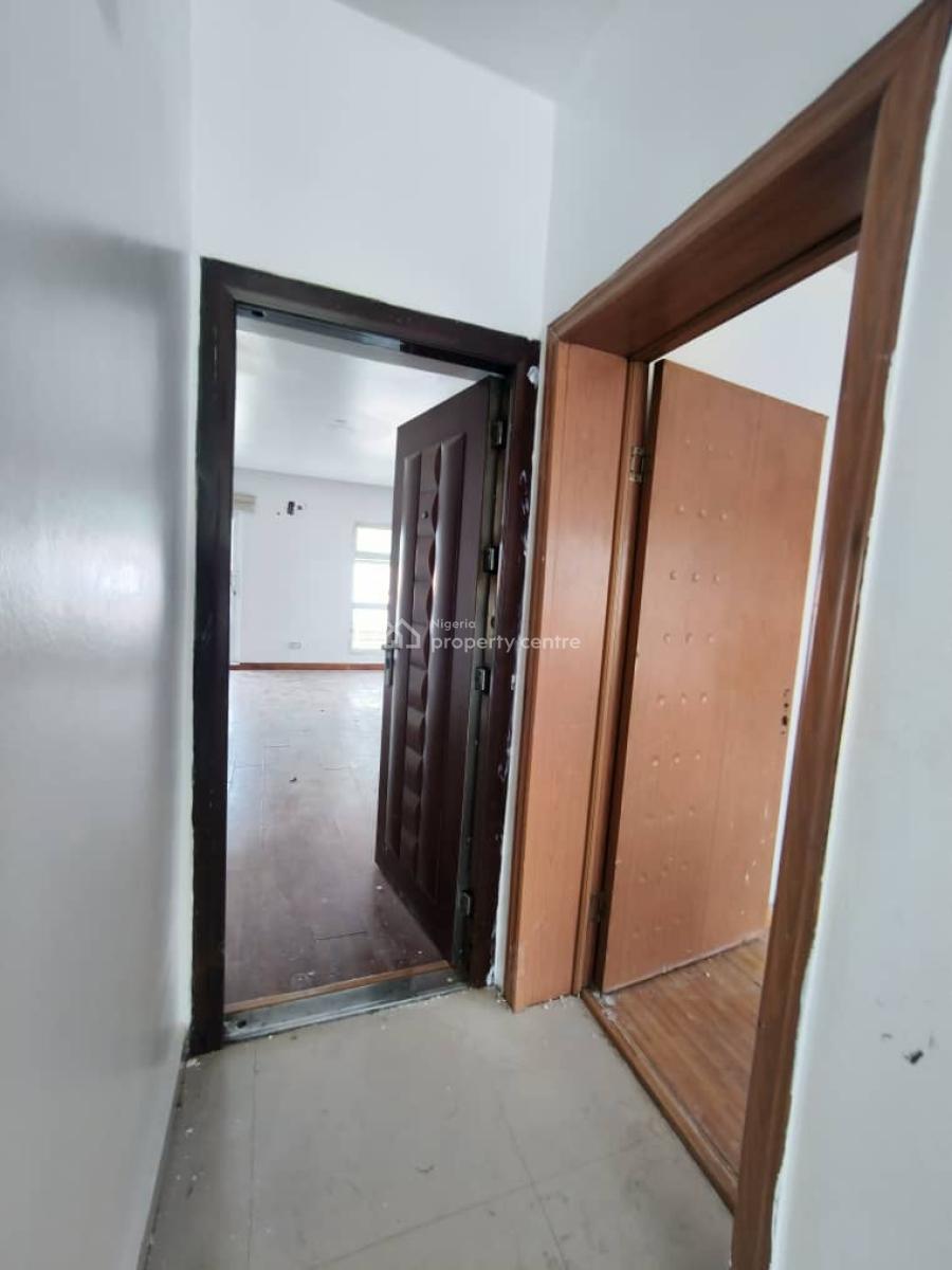 2 Bedroom Penthouse Apartment with 2 Balconies, Lekki, Lekki Phase 1, Lekki, Lagos, Self Contain (single Rooms) for Rent