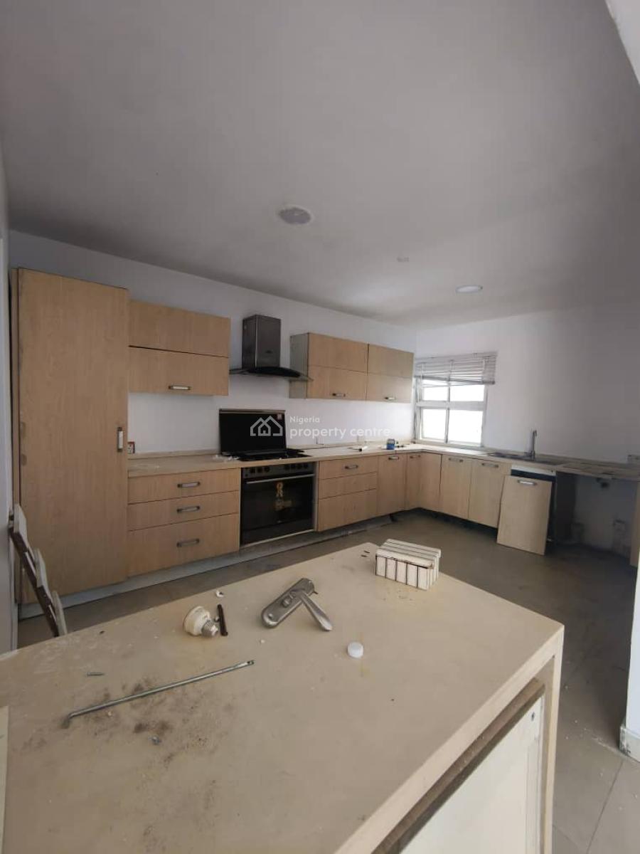 2 Bedroom Penthouse Apartment with 2 Balconies, Lekki, Lekki Phase 1, Lekki, Lagos, Self Contain (single Rooms) for Rent