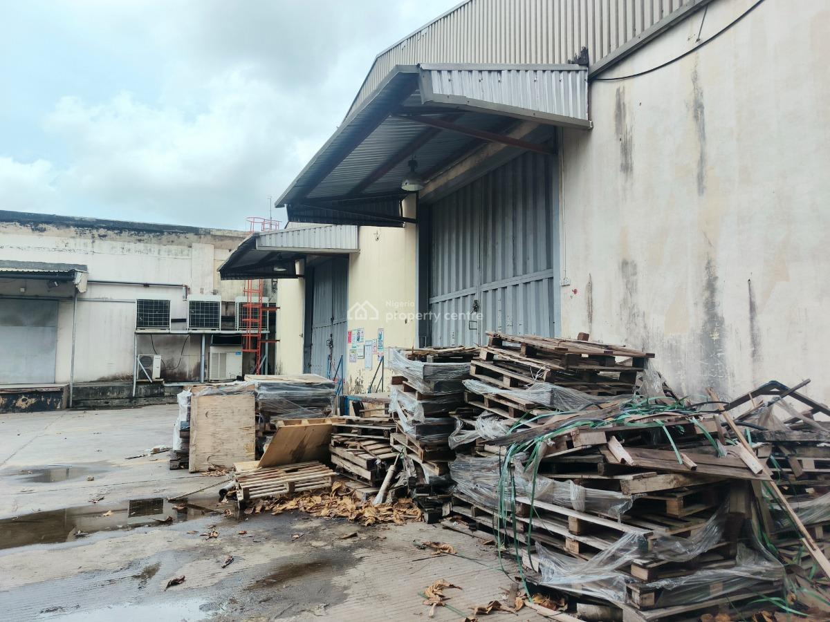 Warehouse of 27,574 Sqft, Afprint Industrial Estate, Isolo, Lagos, Warehouse for Rent