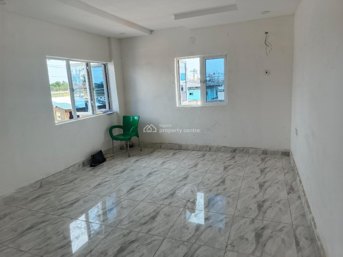 Warehouse of 900 Sqm with Office, Oshodi, Oshodi, Lagos, Warehouse for Rent