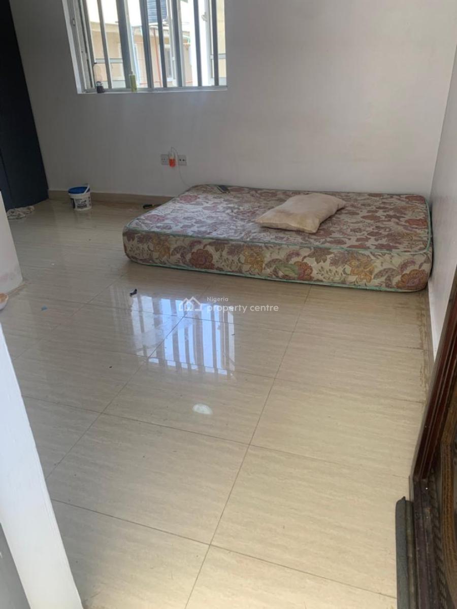 Self Contain, Megamound Estate, Ikota, Lekki, Lagos, Self Contain (single Rooms) for Rent