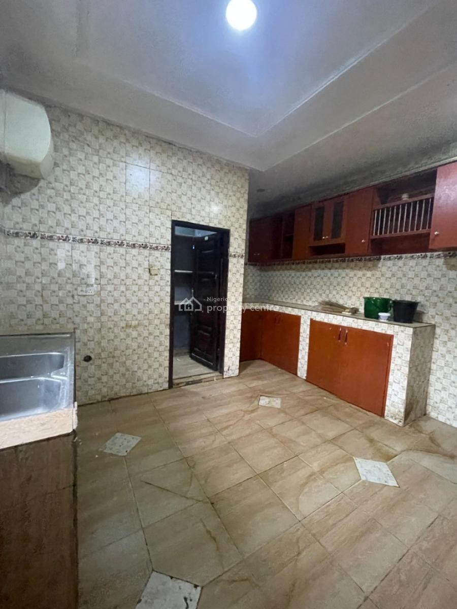 4 Bedroom Penthouse in a Lovely Location, By Ministers Quarters, Life Camp, Abuja, House for Rent