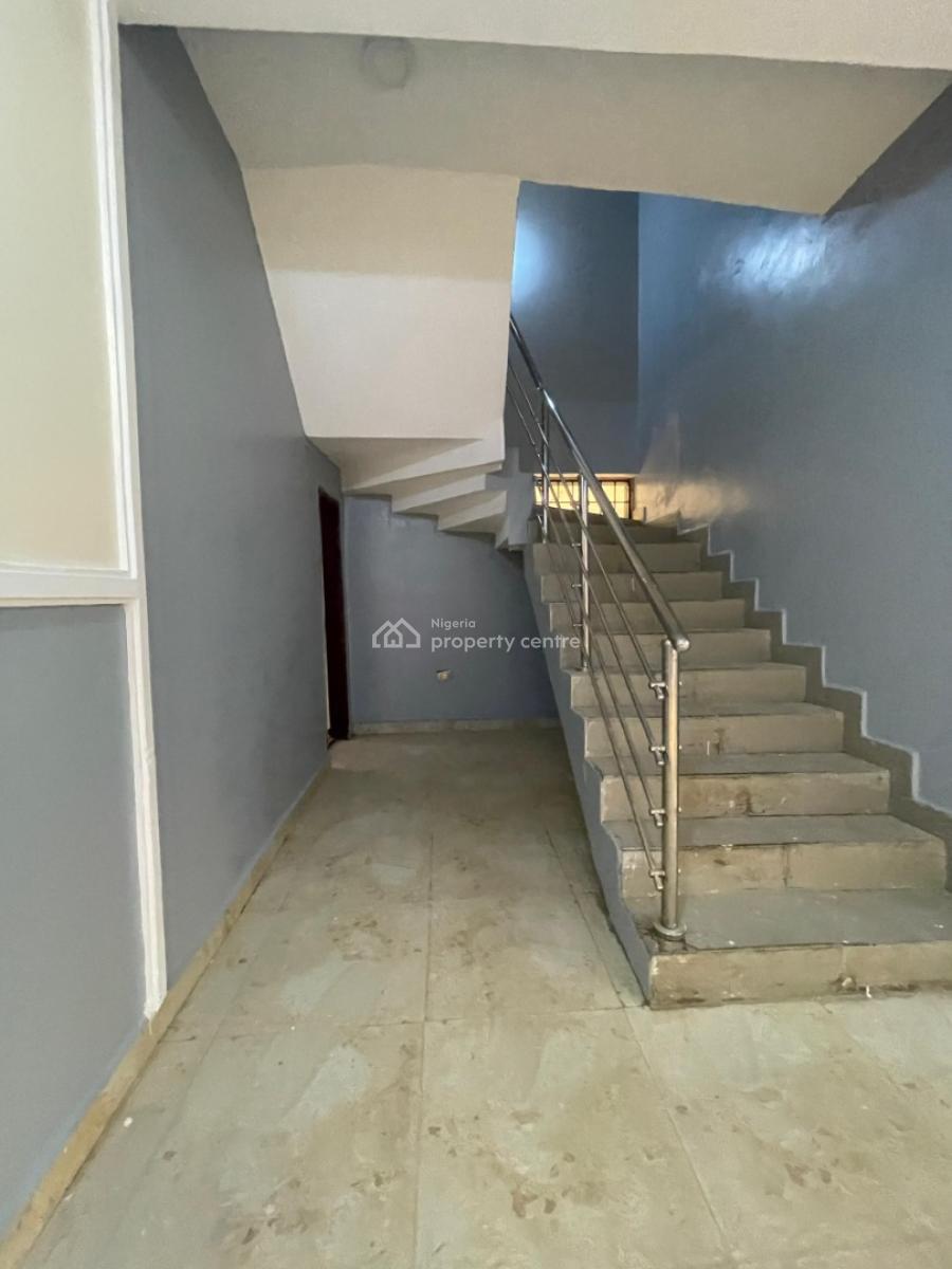4 Bedroom Penthouse in a Lovely Location, By Ministers Quarters, Life Camp, Abuja, House for Rent