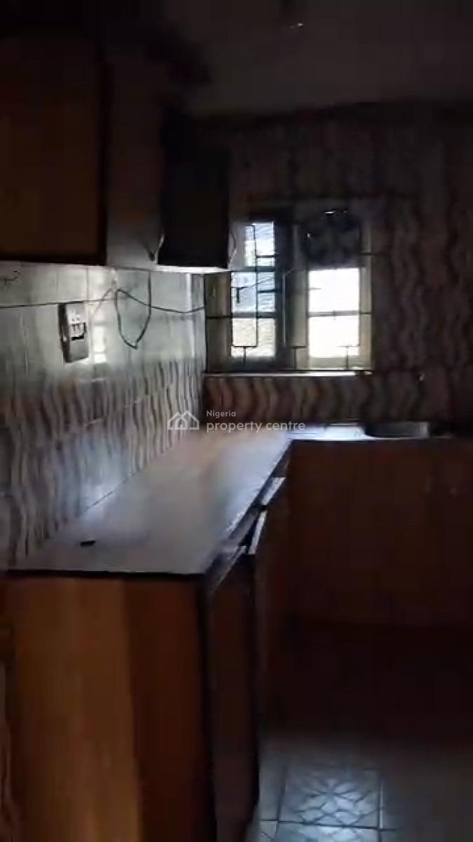 Lovely 3 Bedroom Apartment, Off Awolowo Way, Ikeja, Lagos, Flat / Apartment for Rent