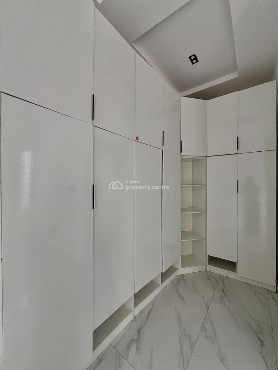 Fully Serviced 4 Bedroom Terrace Duplex, Ikota Villa Estate, Lekki, Lagos, Terraced Duplex for Sale