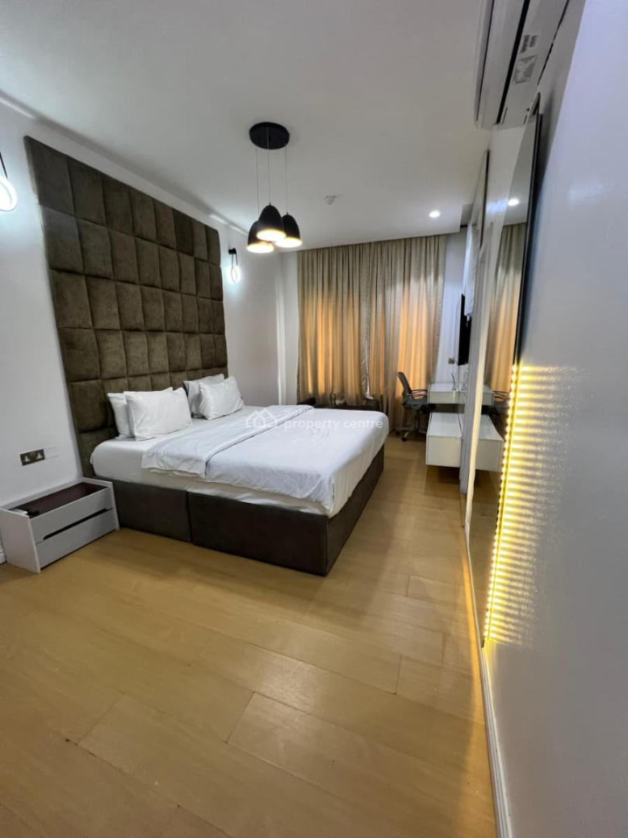 Well-furnished & Spacious 2-bedroom Apartment in Ikoyi, Banana Island Road, Ikoyi, Lagos, Flat / Apartment for Rent