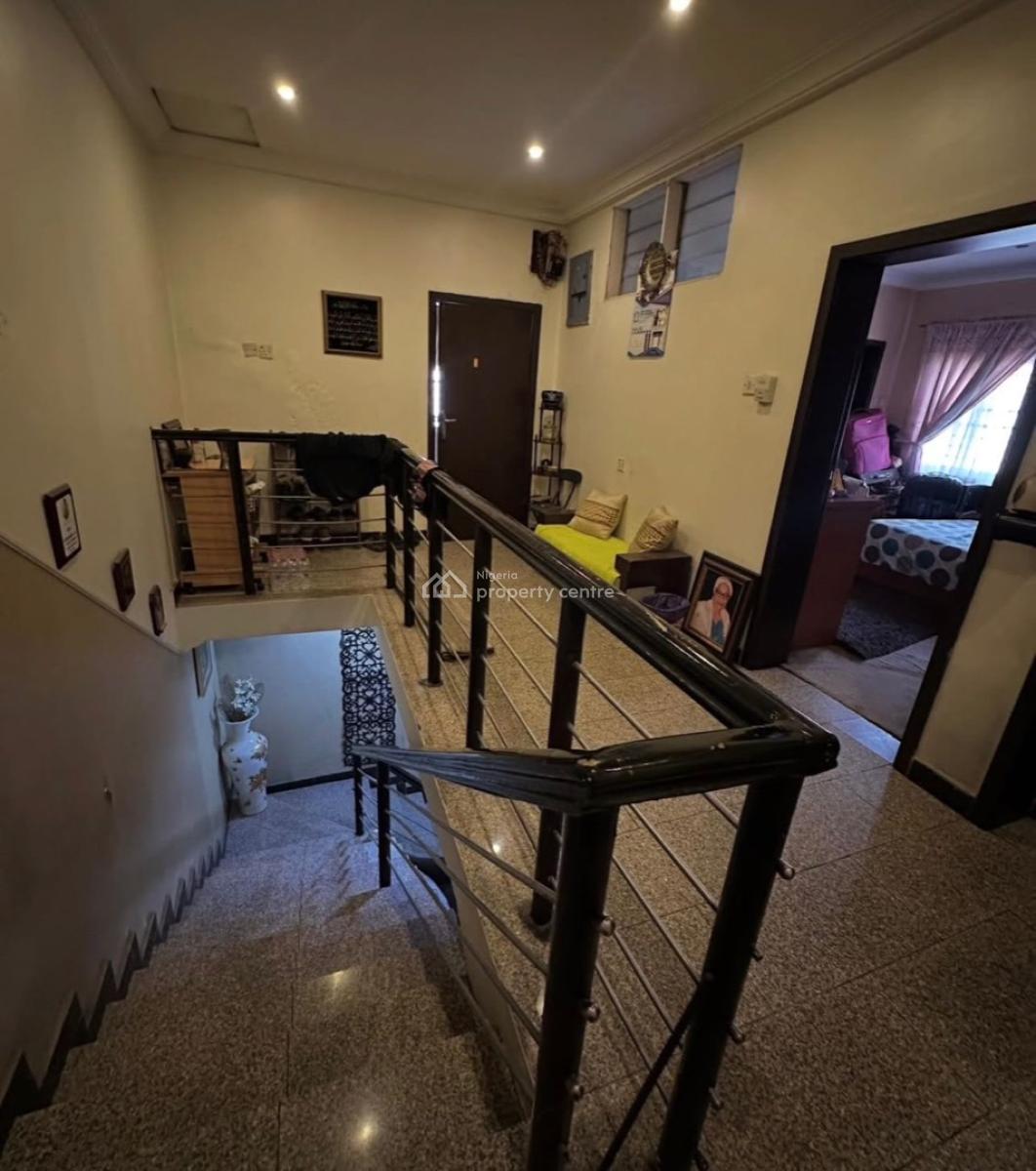 Beautiful 3 Bedroom Spacious Terrace Duplex Inside a Gated Community, Serene Neighborhood, Wuse 2, Abuja, Terraced Duplex for Sale