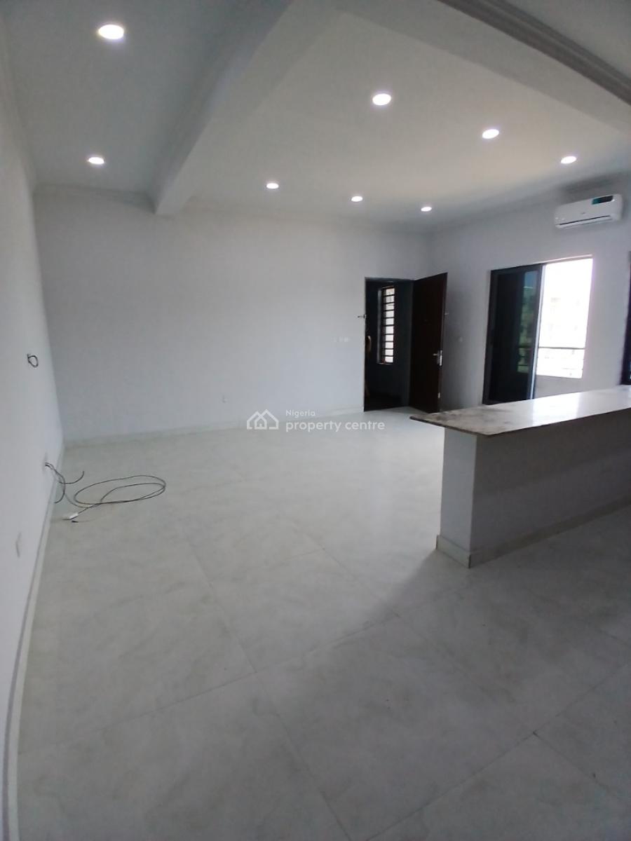 Serviced with 24/7 Power Supply 2 Bedroom En-suite Flat with an Open F, Ikate, Lekki, Lagos, Flat / Apartment for Rent