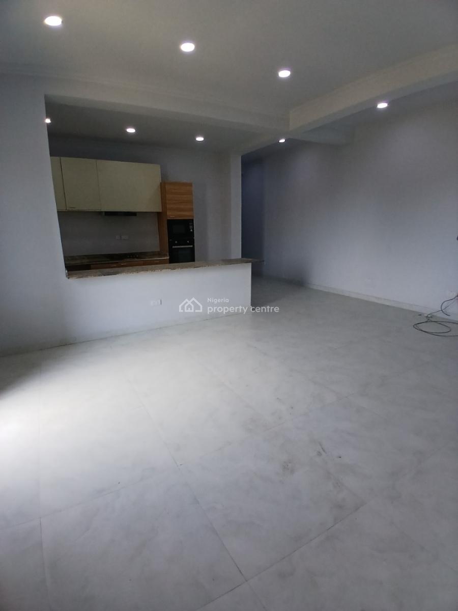 Serviced with 24/7 Power Supply 2 Bedroom En-suite Flat with an Open F, Ikate, Lekki, Lagos, Flat / Apartment for Rent