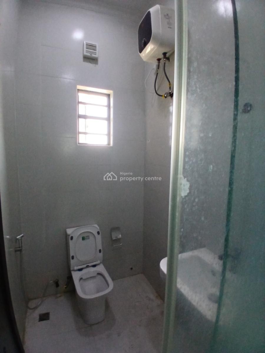Serviced with 24/7 Power Supply 2 Bedroom En-suite Flat with an Open F, Ikate, Lekki, Lagos, Flat / Apartment for Rent