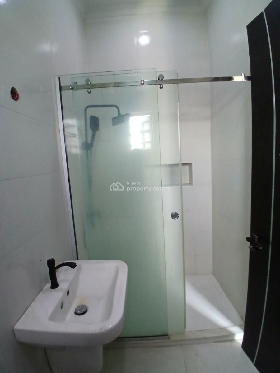 Serviced with 24/7 Power Supply 2 Bedroom En-suite Flat with an Open F, Ikate, Lekki, Lagos, Flat / Apartment for Rent
