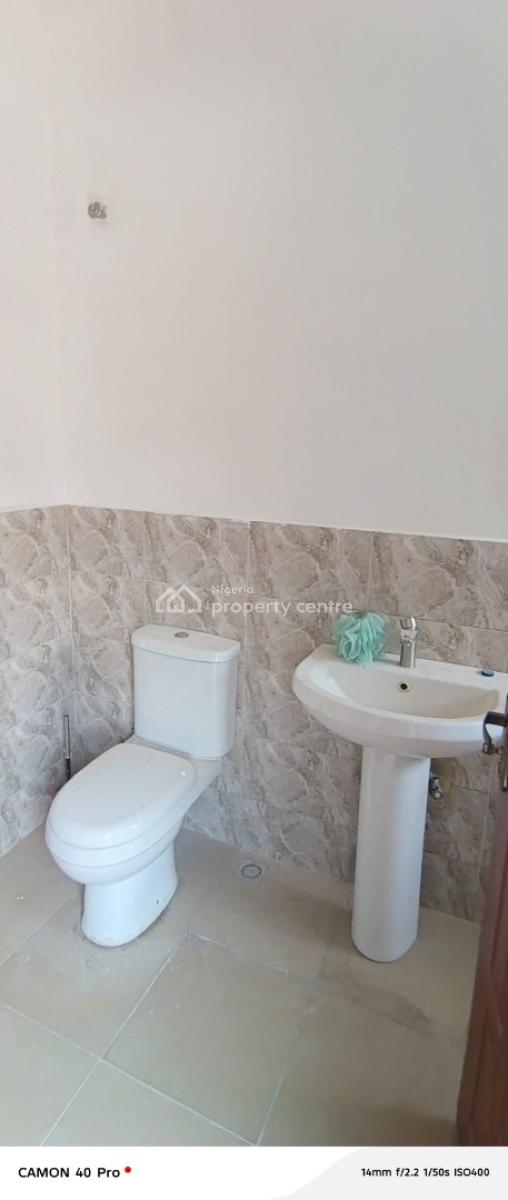 Beautiful 4 Bedroom Duplex with Bq, By Pinnacle Filling Station, Lekki Phase 1, Lekki, Lagos, Terraced Duplex for Rent