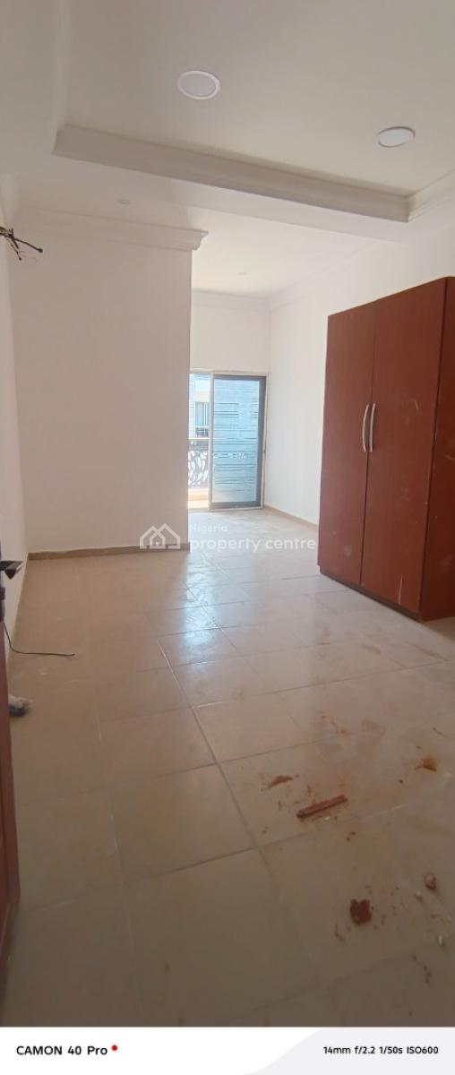Beautiful 4 Bedroom Duplex with Bq, By Pinnacle Filling Station, Lekki Phase 1, Lekki, Lagos, Terraced Duplex for Rent