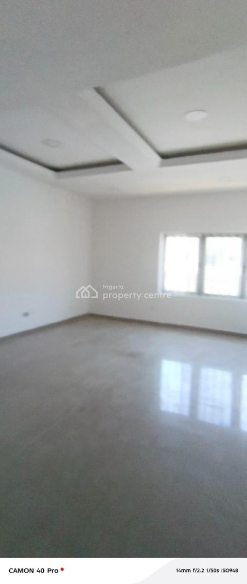 Beautiful 4 Bedroom Duplex with Bq, By Pinnacle Filling Station, Lekki Phase 1, Lekki, Lagos, Terraced Duplex for Rent