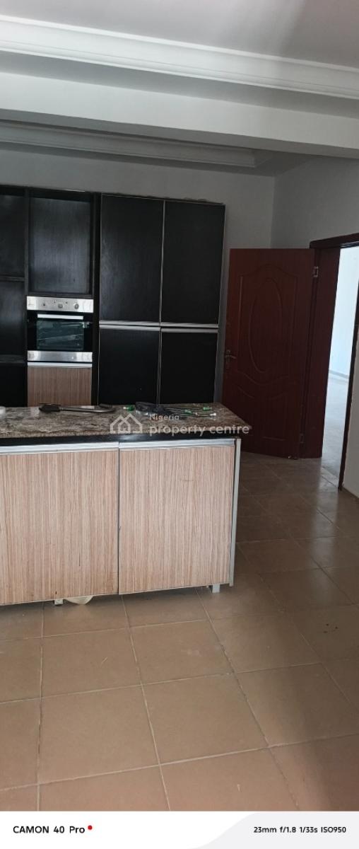 Beautiful 4 Bedroom Duplex with Bq, By Pinnacle Filling Station, Lekki Phase 1, Lekki, Lagos, Terraced Duplex for Rent
