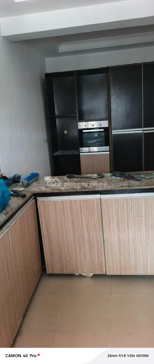 Beautiful 4 Bedroom Duplex with Bq, By Pinnacle Filling Station, Lekki Phase 1, Lekki, Lagos, Terraced Duplex for Rent