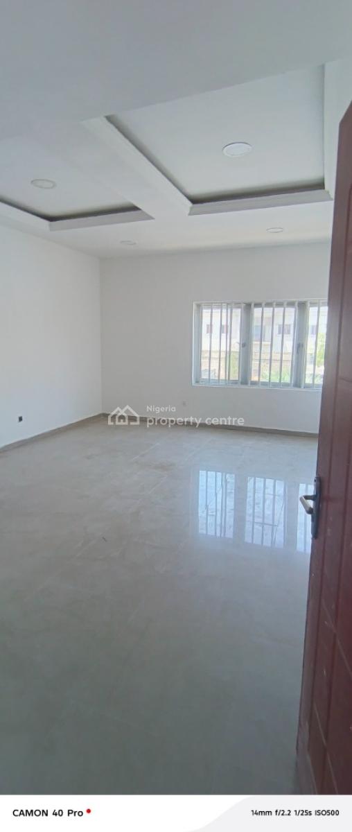Beautiful 4 Bedroom Duplex with Bq, By Pinnacle Filling Station, Lekki Phase 1, Lekki, Lagos, Terraced Duplex for Rent