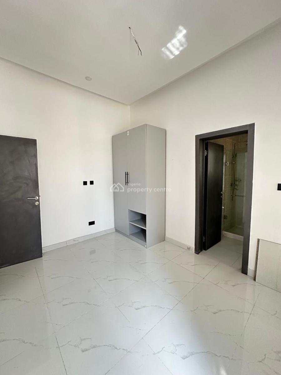 Spacious Luxury 4 Bedroom Semi-detached Duplex with Bq, Vgc, Lekki Phase 2, Lekki, Lagos, Semi-detached Duplex for Sale