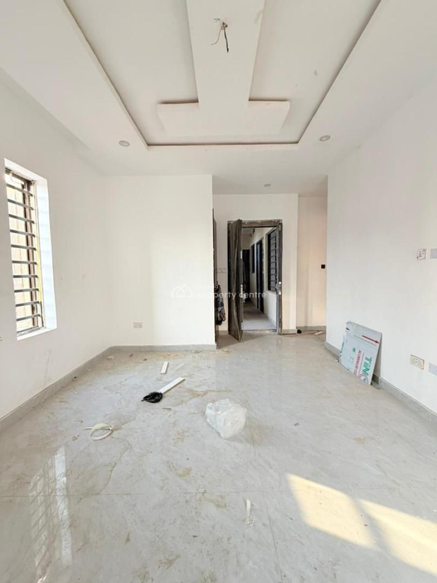 Beautiful Studio & 2 Bedroom Apartment in a Good Neighborhood., Off Nnobi Right Ikate Surulere Lagos, Surulere, Lagos, Block of Flats for Sale