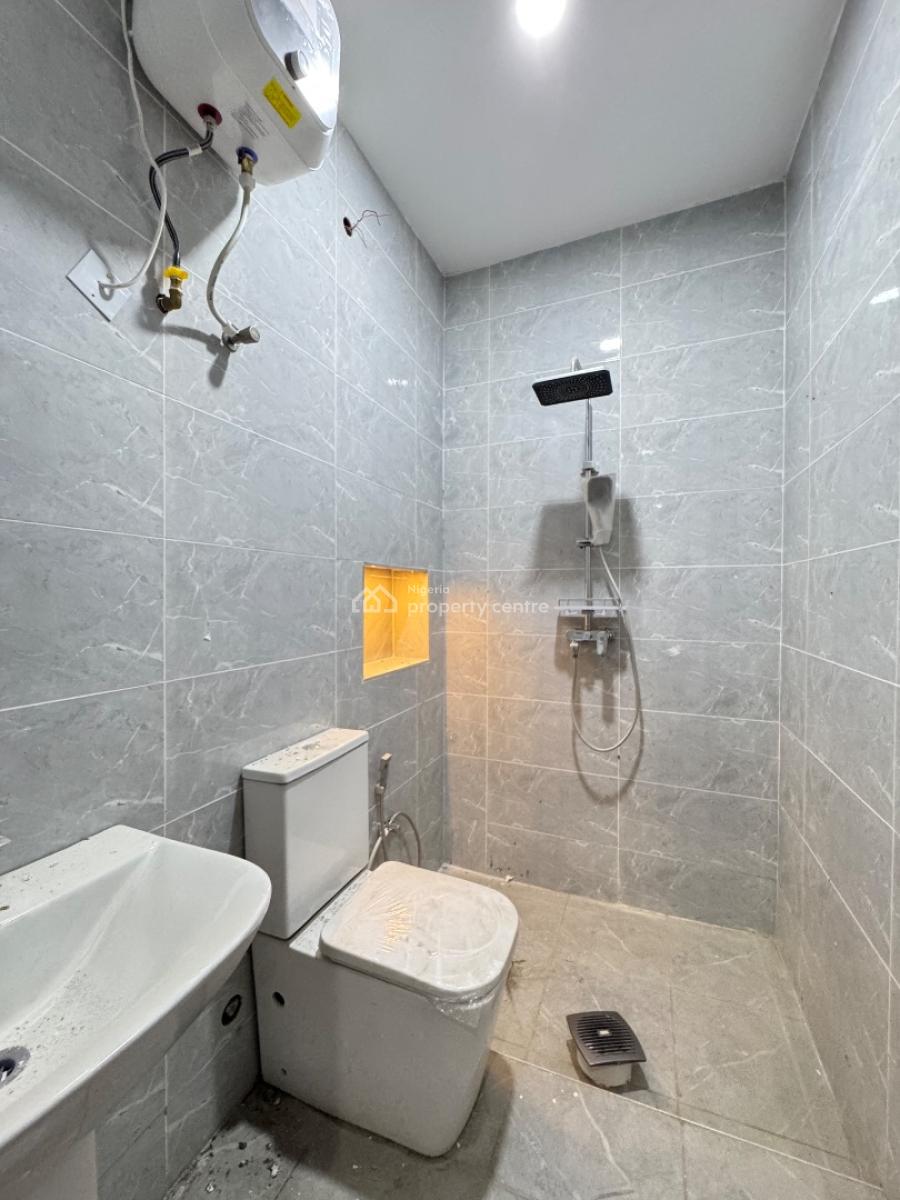 Beautiful Studio & 2 Bedroom Apartment in a Good Neighborhood., Off Nnobi Right, Ikate, Surulere, Lagos, Block of Flats for Sale
