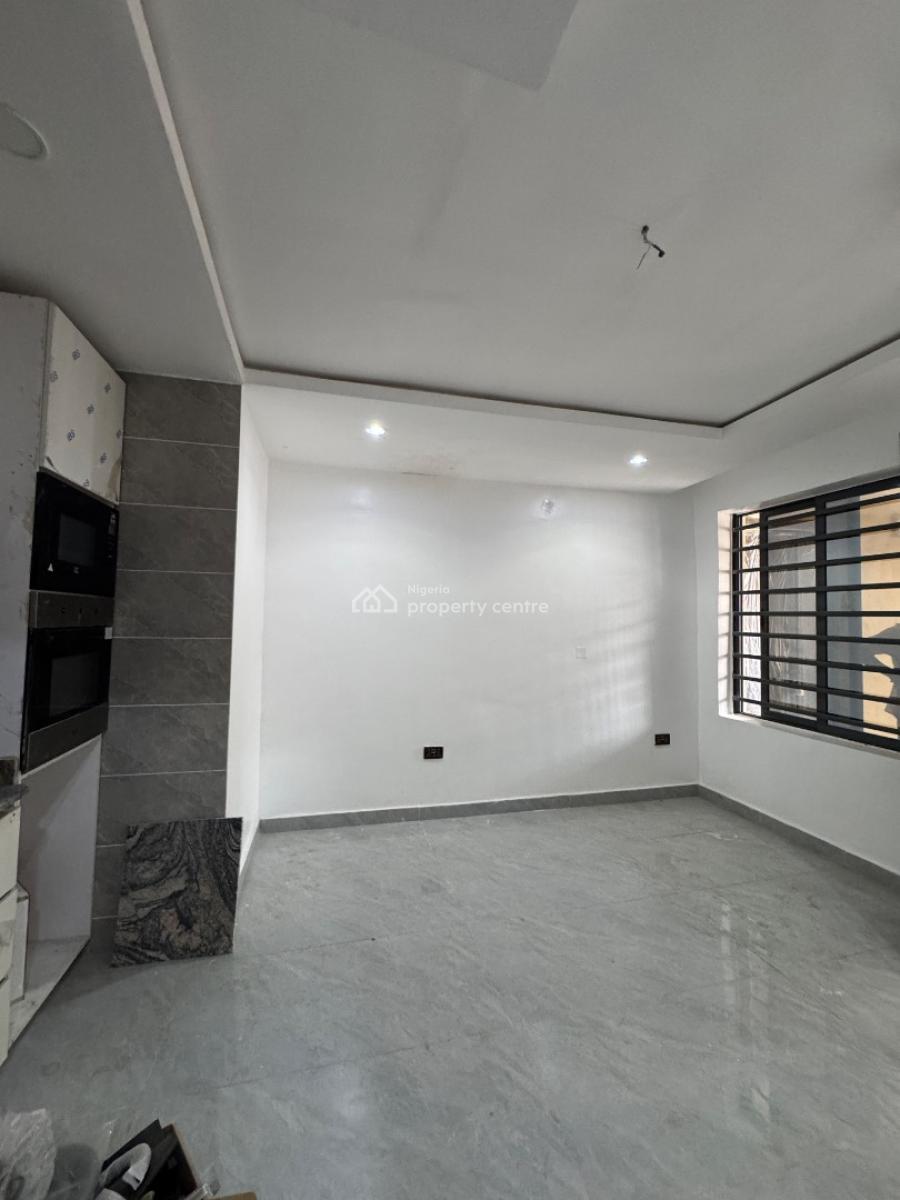Beautiful Studio & 2 Bedroom Apartment in a Good Neighborhood., Off Nnobi Right, Ikate, Surulere, Lagos, Block of Flats for Sale
