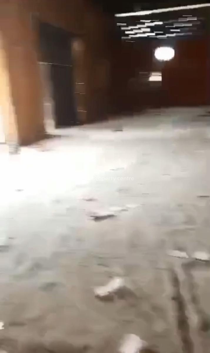 Massively Spacious Warehouse on 995.945 Sq Mts, Alimosho, Lagos, Warehouse for Sale