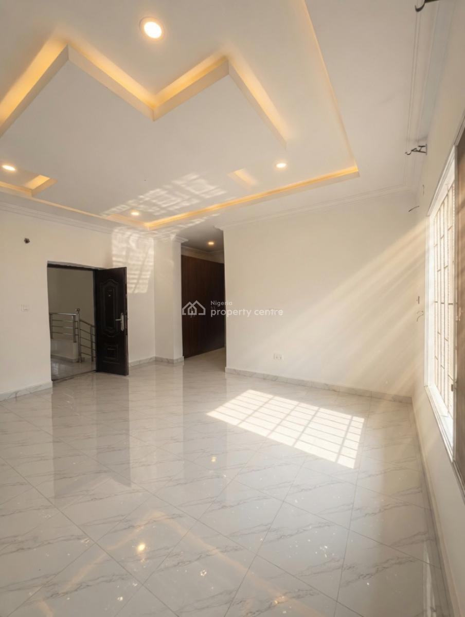 a Well Built 3bedroom Terrace Duplex, Pepperoni Abraham Adesunya, Lekki Phase 2, Lekki, Lagos, Terraced Duplex for Rent