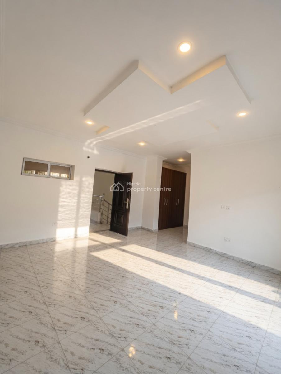 a Well Built 3bedroom Terrace Duplex, Pepperoni Abraham Adesunya, Lekki Phase 2, Lekki, Lagos, Terraced Duplex for Rent