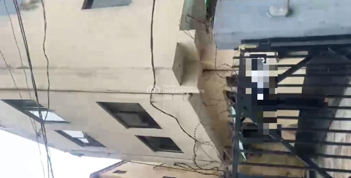 Massively Spacious Storey Building Apartment, Lagos Island, Lagos, Block of Flats for Sale