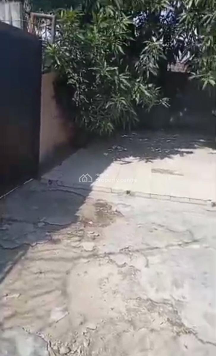 a Fully Detached Bungalow (self Compound)  with Enough Parking Space, Off, Adeniran Ogunsanya, Surulere, Lagos, Detached Bungalow for Rent