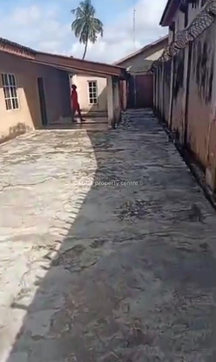 a Fully Detached Bungalow (self Compound)  with Enough Parking Space, Off, Adeniran Ogunsanya, Surulere, Lagos, Detached Bungalow for Rent