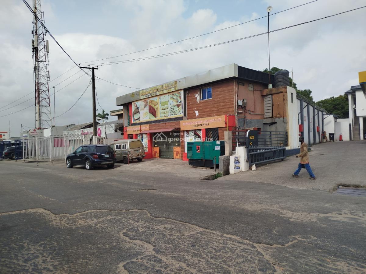 Business Plaza in a Prime Location, Osolo Way Accessibile to Ajao Estate, Ikeja, Lagos, Plaza / Complex / Mall for Sale