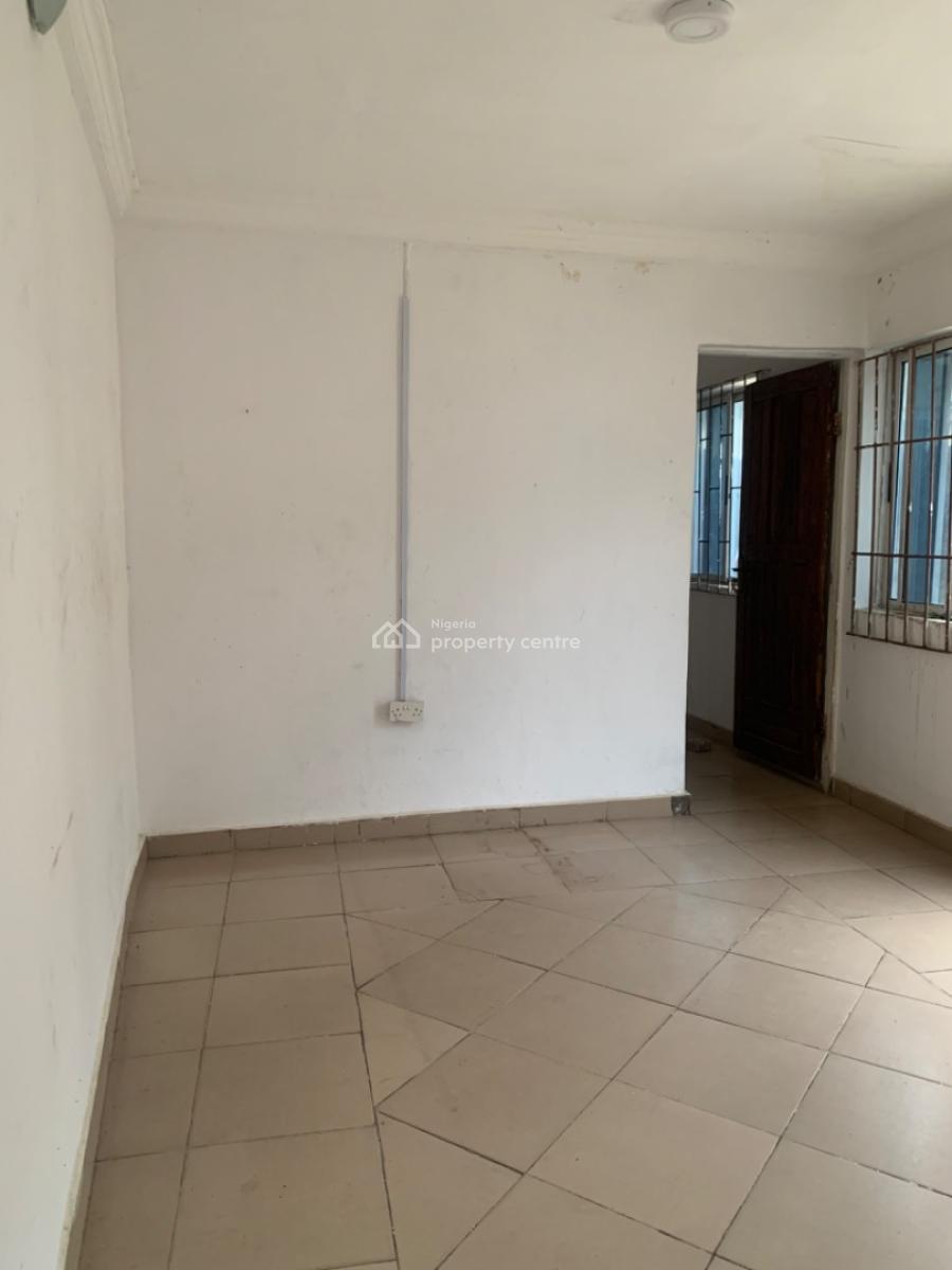 Luxury Mini Flat, Gra Phase 1, Magodo, Lagos, Mini Flat (room and Parlour) for Rent