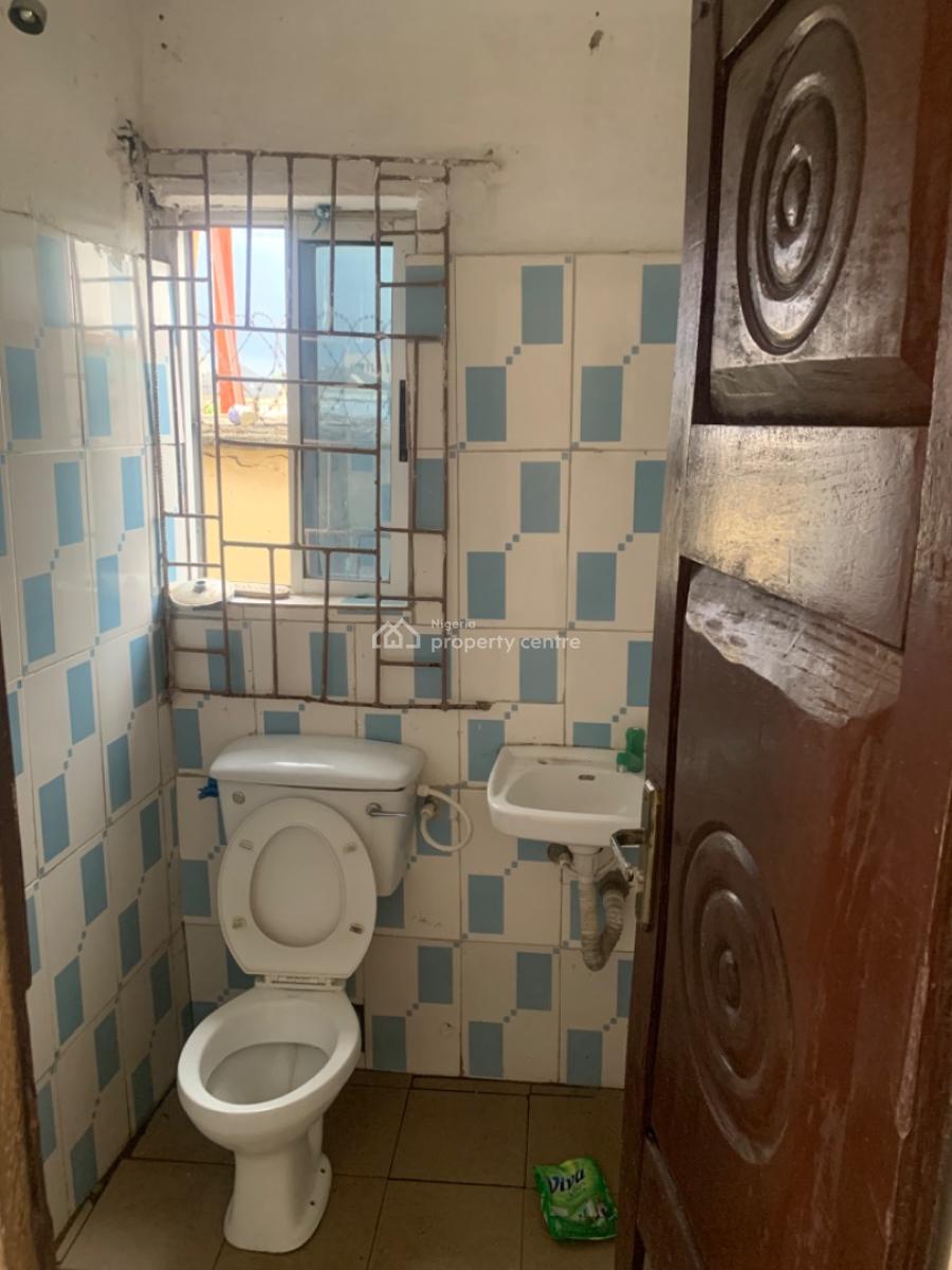 Luxury Mini Flat, Gra Phase 1, Magodo, Lagos, Mini Flat (room and Parlour) for Rent