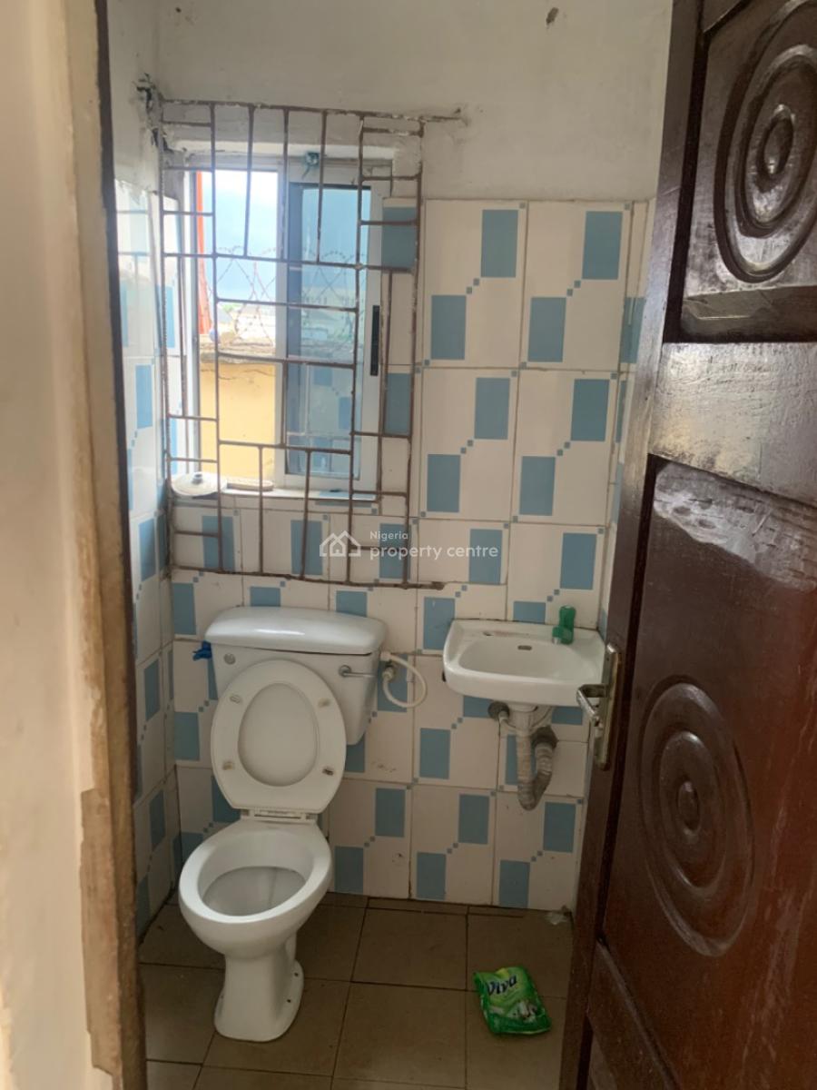 Luxury Mini Flat, Gra Phase 1, Magodo, Lagos, Mini Flat (room and Parlour) for Rent