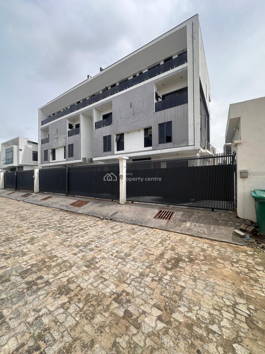 2 Bedroom Apartment Available!!! ( 3rd Floor ), Ologolo, Lekki, Lagos, Flat / Apartment for Rent