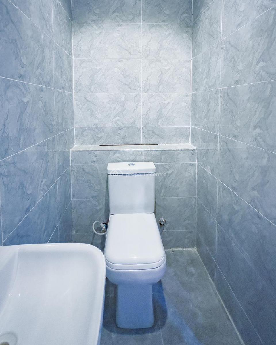 3 Bedroom Serviced Apartment, Lekki Phase 1, Lekki, Lagos, Flat / Apartment for Sale