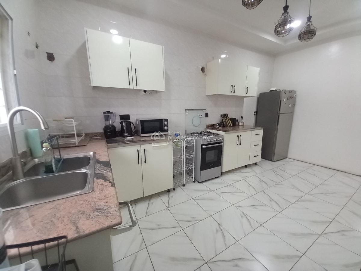 6-month Clean Fully Furnished & Serviced Apartment, Estate Katampe, Katampe, Abuja, Flat / Apartment for Rent