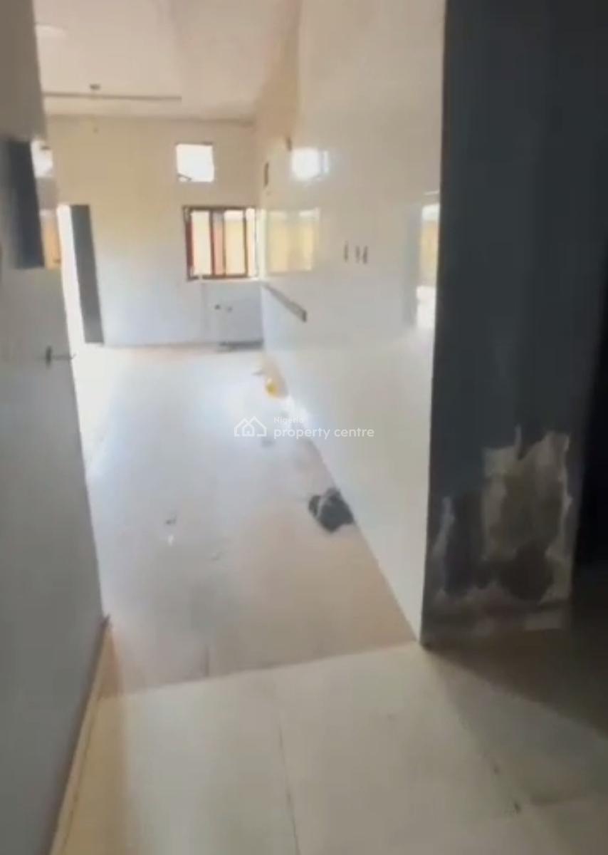 Open Space for Pharmacy/ Restaurant, Gwarinpa, Abuja, Commercial Property for Rent