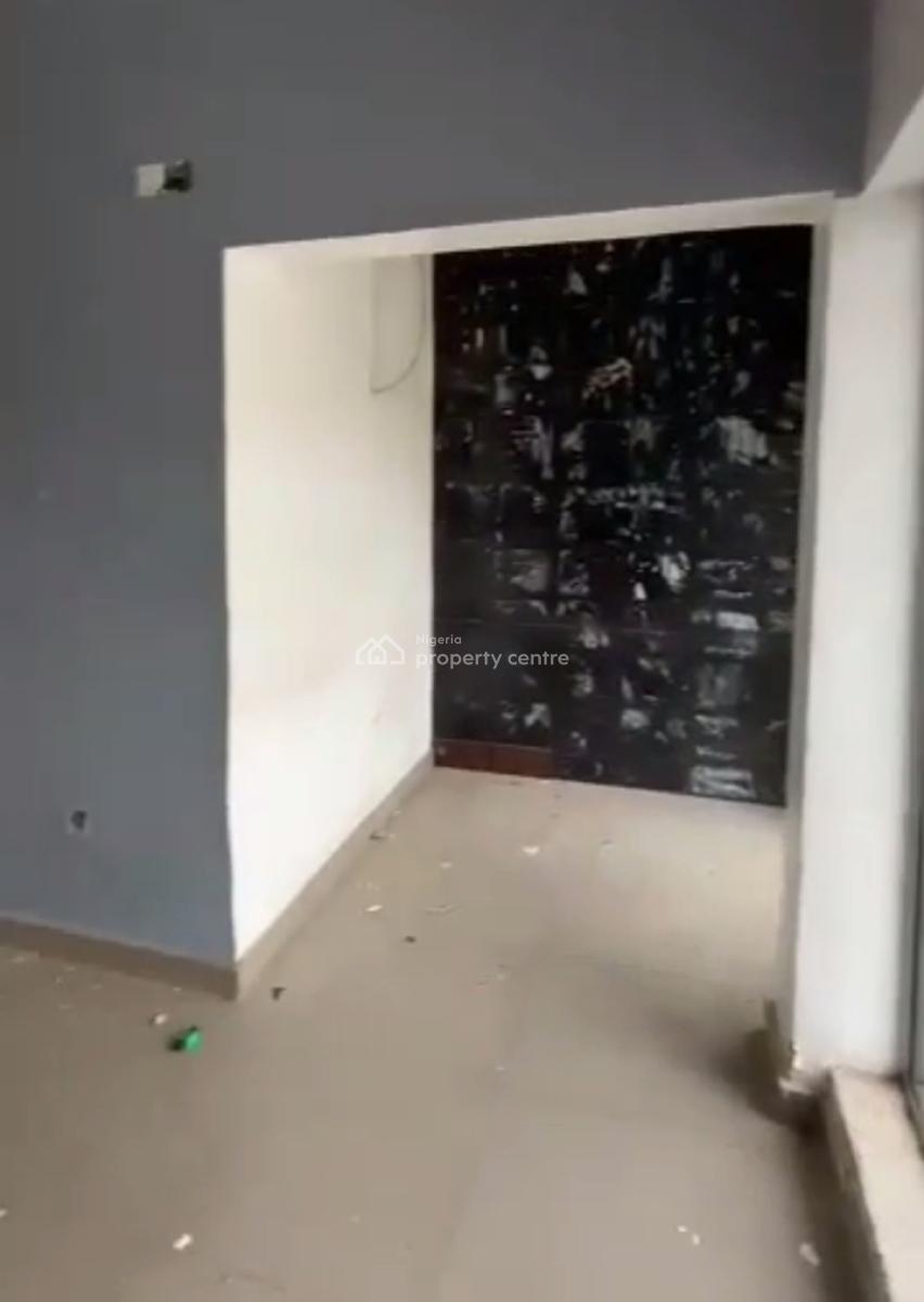 Open Space for Pharmacy/ Restaurant, Gwarinpa, Abuja, Commercial Property for Rent