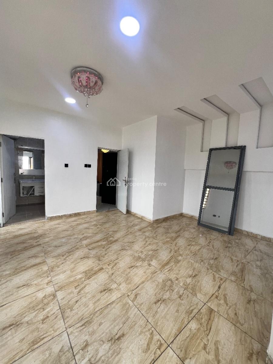 a Well Built 2bedroom Flat, Pepperoni Abraham Adesunya Ajah, Lekki Phase 2, Lekki, Lagos, Flat / Apartment for Rent