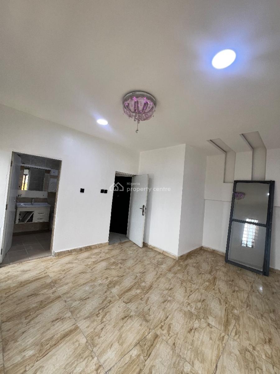 a Well Built 2bedroom Flat, Pepperoni Abraham Adesunya Ajah, Lekki Phase 2, Lekki, Lagos, Flat / Apartment for Rent