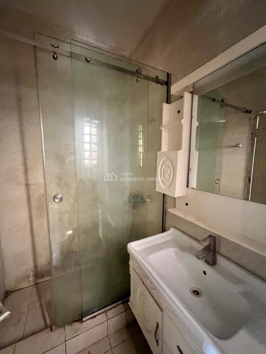 a Well Built 2bedroom Flat, Pepperoni Abraham Adesunya Ajah, Lekki Phase 2, Lekki, Lagos, Flat / Apartment for Rent