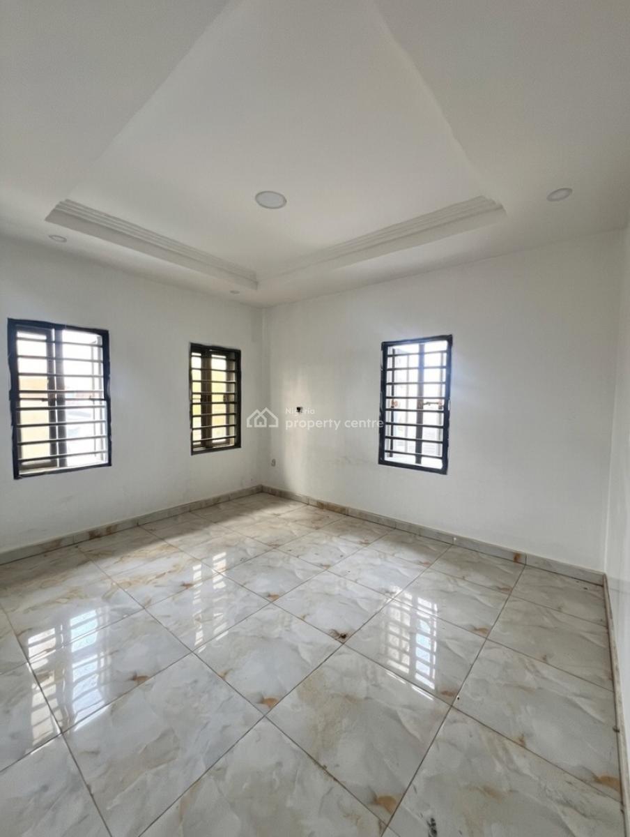 a Well Built 2bedroom Flat, Pepperoni Abraham Adesunya Ajah, Lekki Phase 2, Lekki, Lagos, Flat / Apartment for Rent