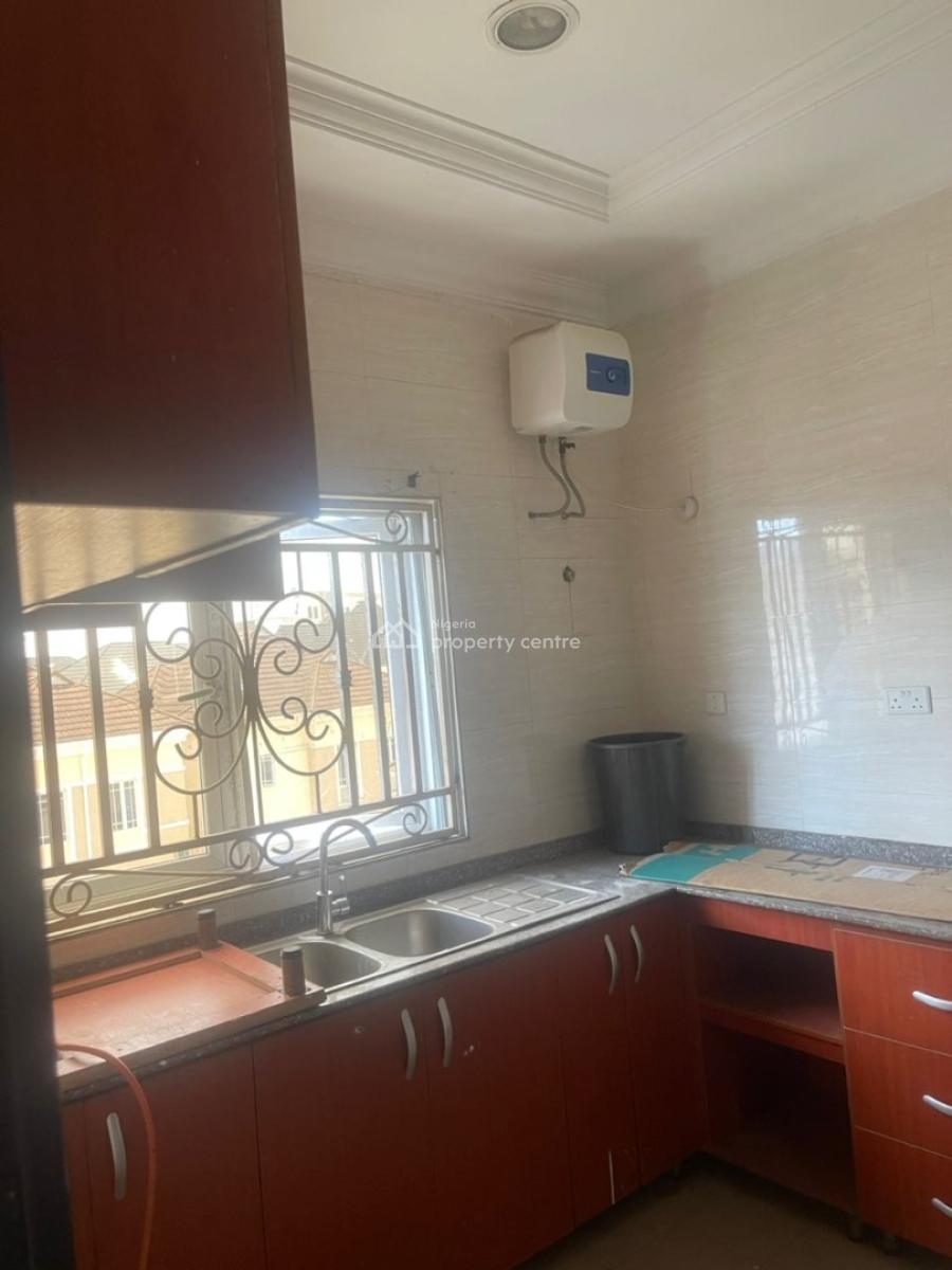 Very Sharp 3 Bedroom Flat Apartment in Osapa Lekki, Osapa Lekki, Lekki, Lagos, Flat / Apartment for Rent