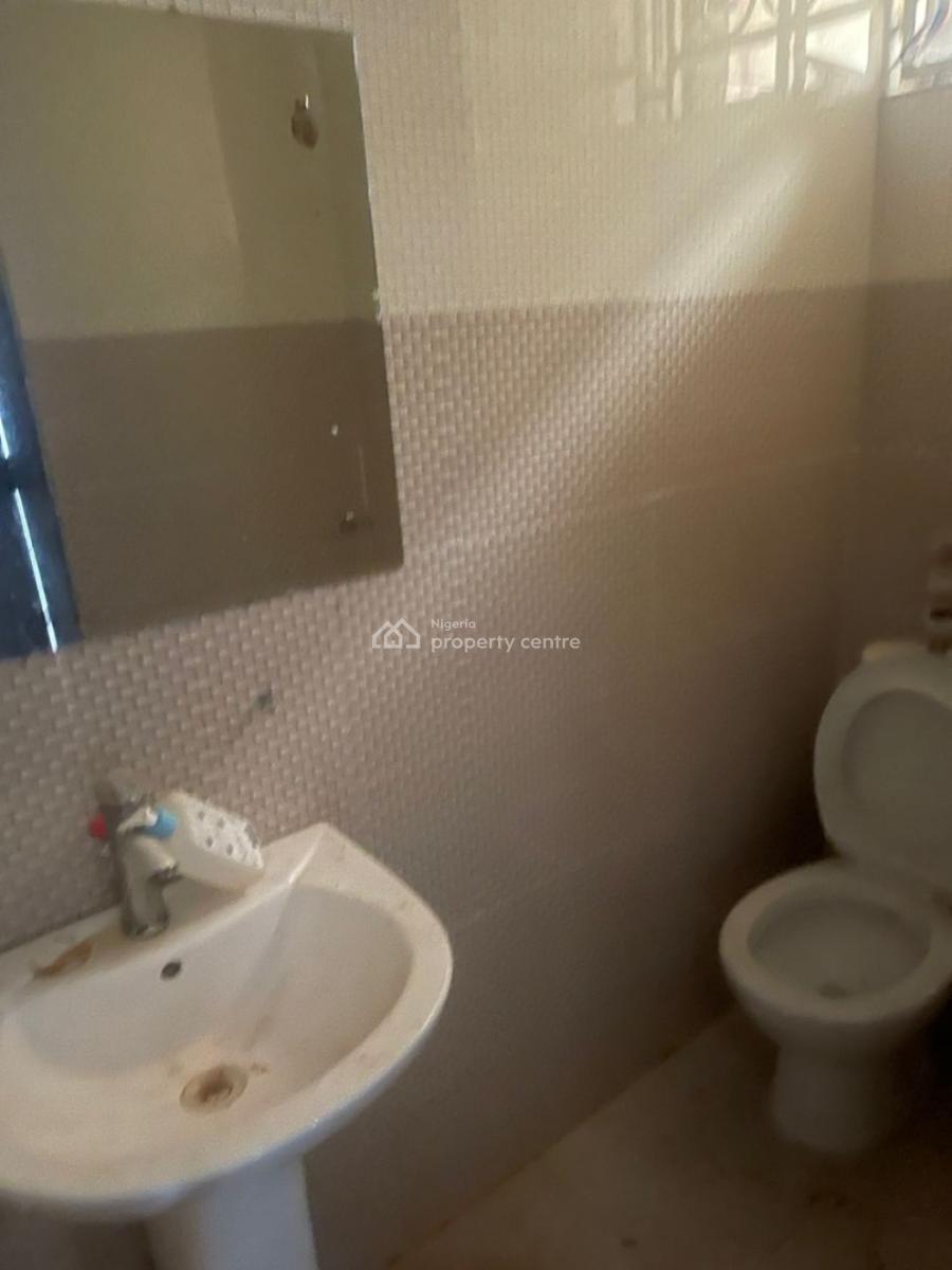 Very Sharp 3 Bedroom Flat Apartment in Osapa Lekki, Osapa Lekki, Lekki, Lagos, Flat / Apartment for Rent