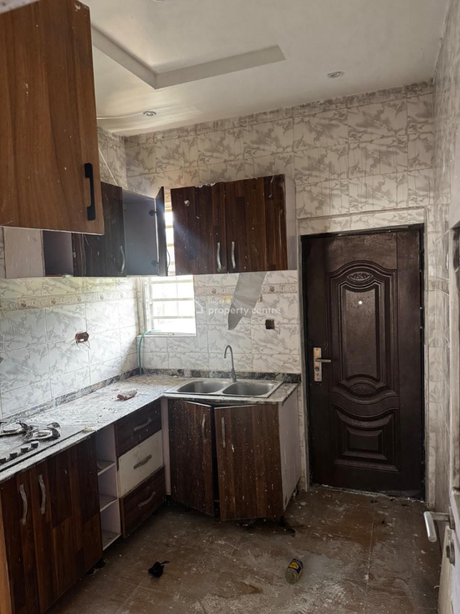 Newly Renovated 3-bedroom Apartment (upstairs), Ogombo, Ajah, Lagos, Flat / Apartment for Rent