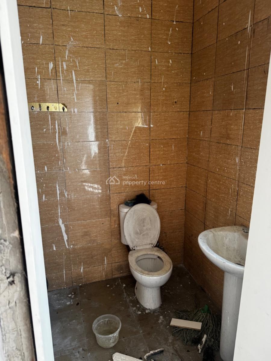 Newly Renovated 3-bedroom Apartment (upstairs), Ogombo, Ajah, Lagos, Flat / Apartment for Rent