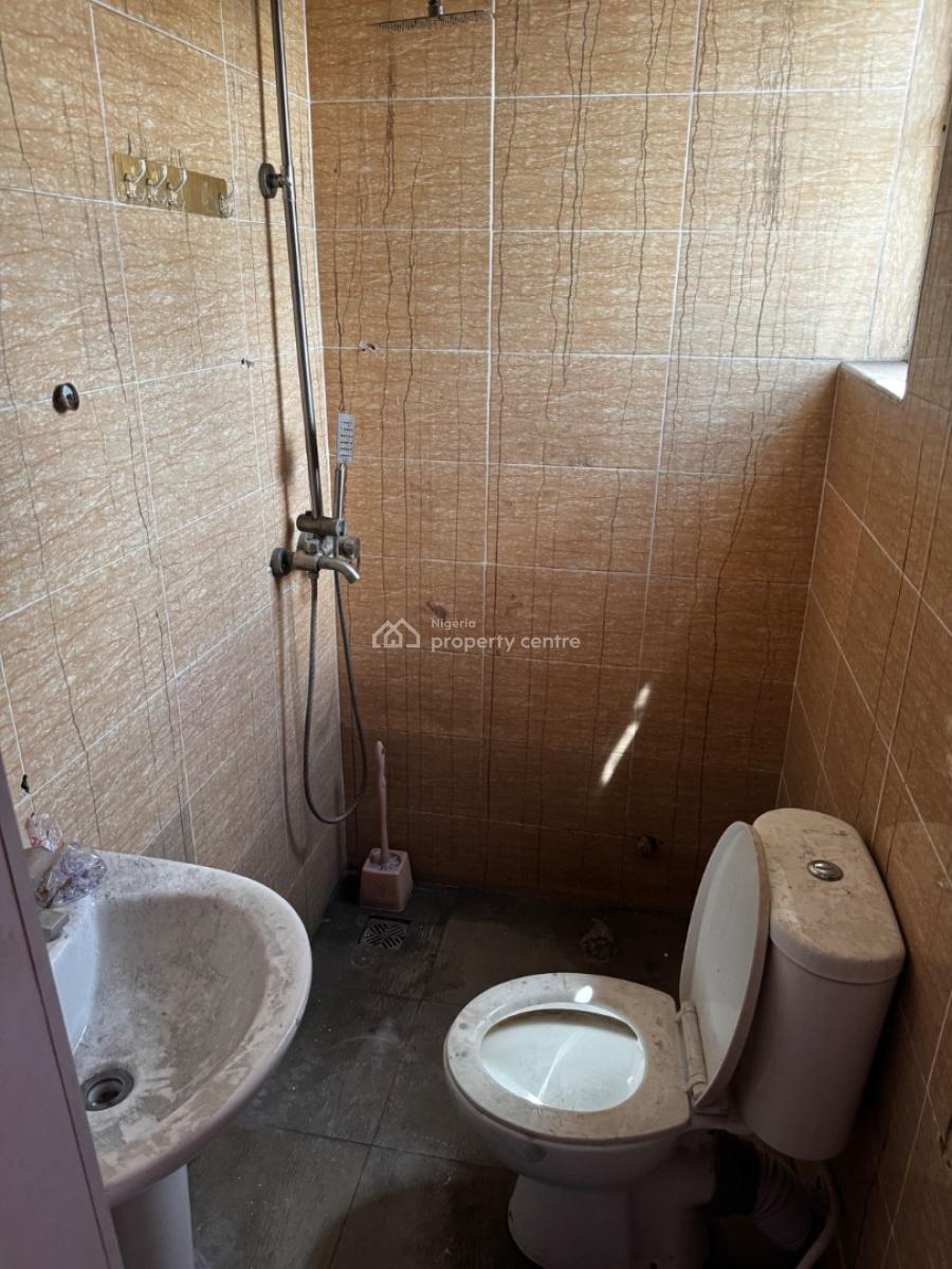 Newly Renovated 3-bedroom Apartment (upstairs), Ogombo, Ajah, Lagos, Flat / Apartment for Rent