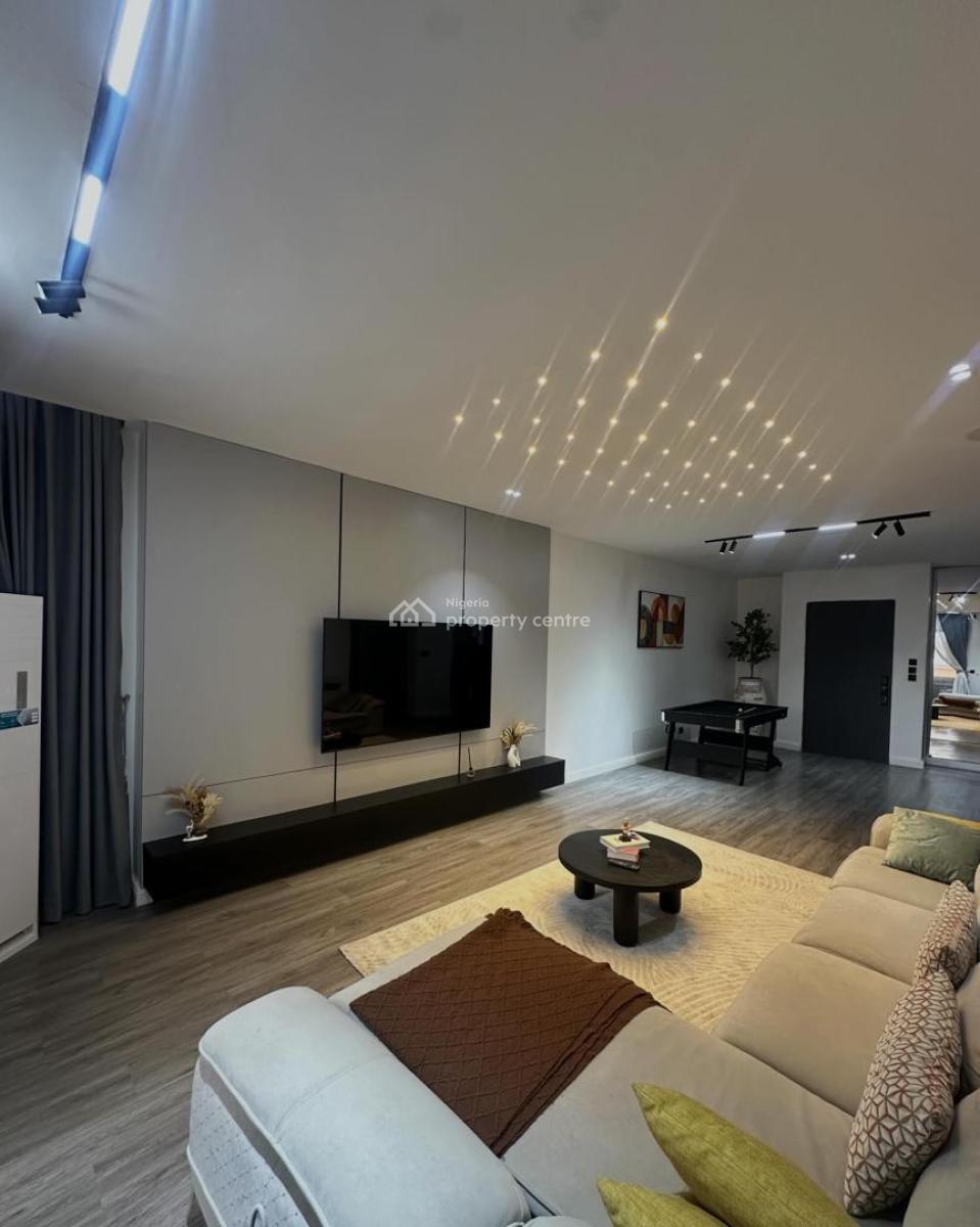 Semi Furnished 2 Bedroom Apartment Available, Lekki Phase 1, Lekki, Lagos, Flat / Apartment for Rent